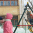 Когда язык примёрз к качелям. Лайфхак от депздрава - РТВ-Подмосковье