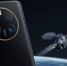 Huawei показала первый в мире смартфон с поддержкой спутниковой связи - Вести-Москва