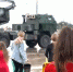 Американские военные обстреляли детей конфетами из HIMARS - Вести-Москва