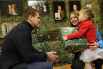 Геннадий Панин исполнил новогоднее желание дочери героя СВО