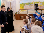 Губернатор Подмосковья поздравил воспитанниц приюта при Покровском монастыре