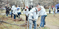 В подмосковных Химках прошли городские субботники - MosRegToday.Ru