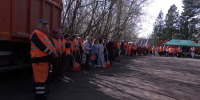 Во время субботника в Пушкинском собрали 30 камазов мусора - Вести Подмосковья