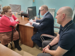 Руководитель фракции КПРФ в Мособлдуме Александр Наумов провел прием жителей в Озерах