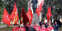 Возложение цветов 1 мая в Электростали - КПРФ
