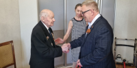 Руководитель фракции КПРФ в Мособлдуме Александр Наумов поздравил с 80-летием Победы ветеранов Великой Отечественной войны в Ленинском г.о. - КПРФ