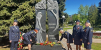 Судебные приставы Подмосковья почтили память героев Великой Отечественной войны - Regions.Ru