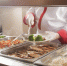 «Знала его с первого класса»: Сотрудница школьной столовой дважды переспала с учеником в раздевалке - РТВ-Подмосковье