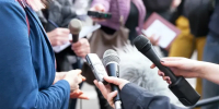 Иностранные журналисты осмотрели рефрижераторы с телами военных ВСУ под Брянском - MosRegToday.Ru