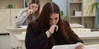 Выпускники стали лучше сдавать ЕГЭ по химии и математике - Regions.Ru