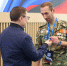 Владимир Якушев вручил партбилеты «Единой России» участникам СВО, победителям предварительного голосования партии в Подмосковье - Единая Россия