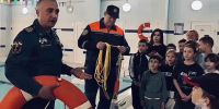 Урок спасения на воде провели для школьников в рамках акции «Научись плавать» - ГУ МЧС МО