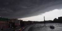 «Оранжевый» уровень погодной опасности объявили в Москве из-за грозы - Комсомольская Правда