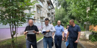 Замминистра проверил ход обновления дворов в Дмитрове и Долгопрудном - Regions.Ru