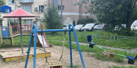 В семи округах Подмосковье за неделю отремонтировали детские площадки и подъезды - Regions.Ru