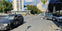 Иномарка сбила электровелосипедиста на западе Москвы - Комсомольская Правда