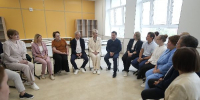 Андрей Воробьёв обсудил с учителями и директорами школ меры поддержки педагогов - РТВ-Подмосковье