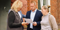 Власти и жители Красноармейска договорились с управляющей компанией о ремонте дома на улице Новая Жизнь - ИА Медиа Ток