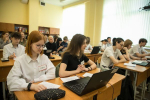 В подмосковных школах подростков будут учить противостоять мошенникам