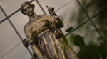 Блогера Сидоропуло приговорили к шести годам колонии за мошенничество
