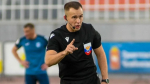 Футбольный арбитр избил пешехода, которого до этого чуть не переехал на «зебре»