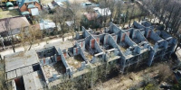 Масштабный объект незавершенного строительства снесли в Звенигороде - Правительство Московской области