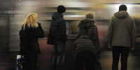 Девочка на путях в метро: пенсионерка, толкнувшая ребенка, сделала заявление - Regions.Ru