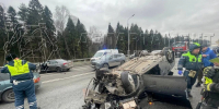 В Москве пострадавшего в ДТП на Киевском шоссе госпитализируют вертолетом - Комсомольская Правда
