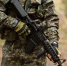 Российский боец спас брошенную украинскую девочку из-под обстрелов - РТВ-Подмосковье