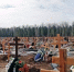 Целовать крест на кладбище: дань традиции или ошибка? Объяснение РПЦ - Regions.Ru