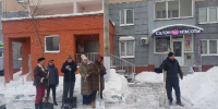 Жители Котельников помогли коммунальщикам убрать снег - РТВ-Подмосковье
