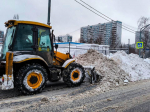 За доплату дворнику можно попасть под суд? Как добиться легальной уборки двора