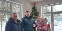 Многодетной семье вручили автономные пожарные извещатели - ГУ МЧС МО