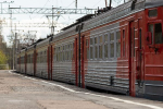 Вагон электрички загорелся в Петербурге