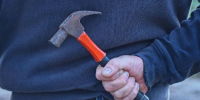 Мужчина забил 16-летнего парня молотком, а после пытался съесть его тело - РТВ-Подмосковье