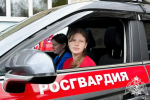 Росгвардейцы познакомили школьников со своей службой в Подмосковье